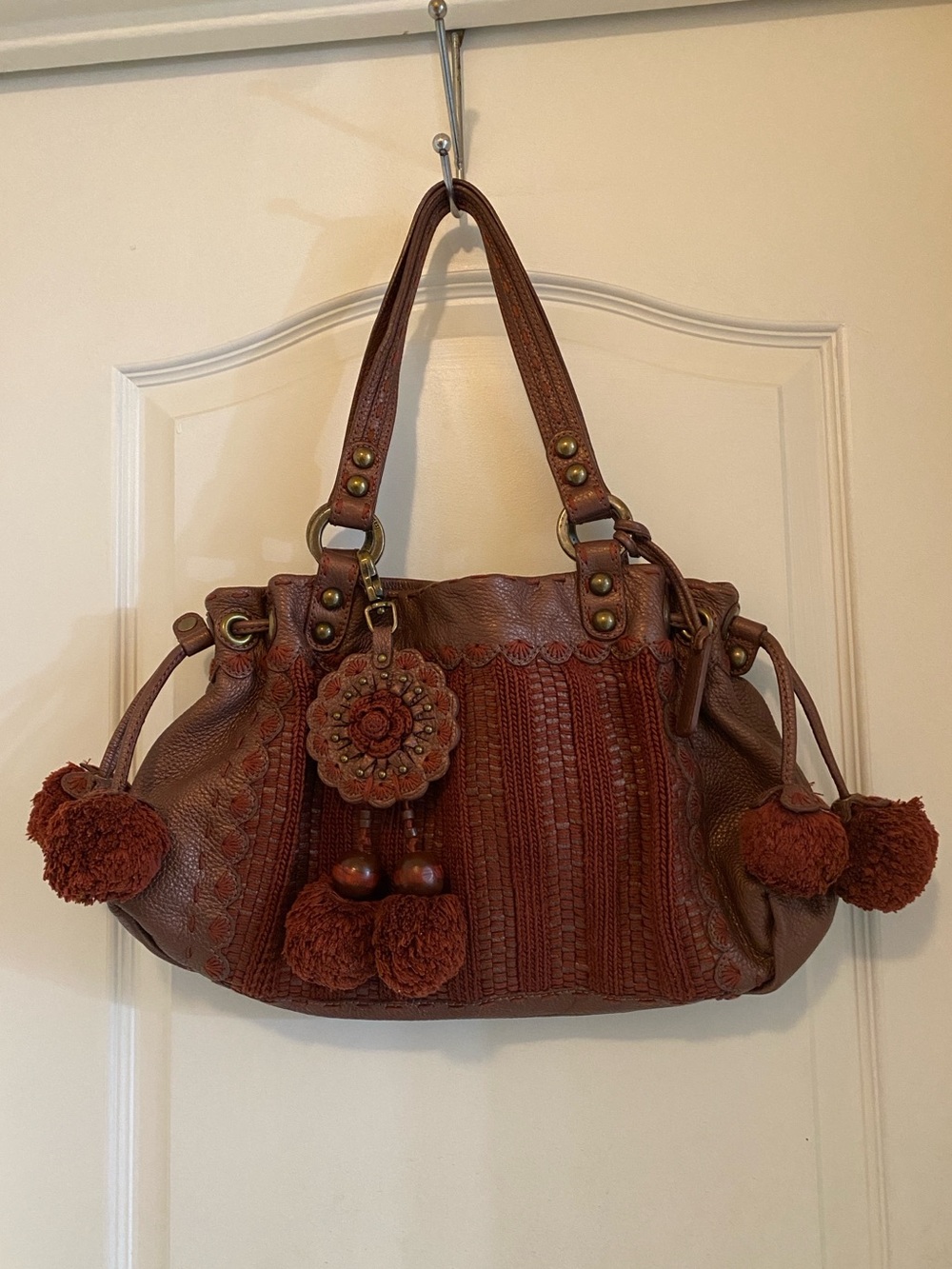 EUC Vintage Isabella Fiore Pom Pom rust red shoulder bag